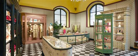 gucci store florence italy|gucci garden boutique florence.